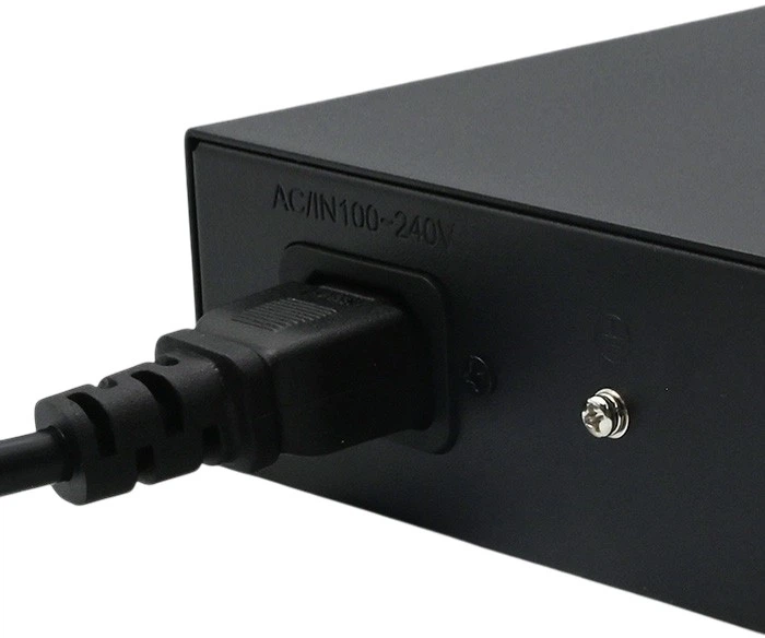 Przelacznik sieciowy Qoltec SWITCH Gigabit Ethernet 16 x RJ45 / 2 x SFP 1000 Mbps (5901878523644) - obraz 5