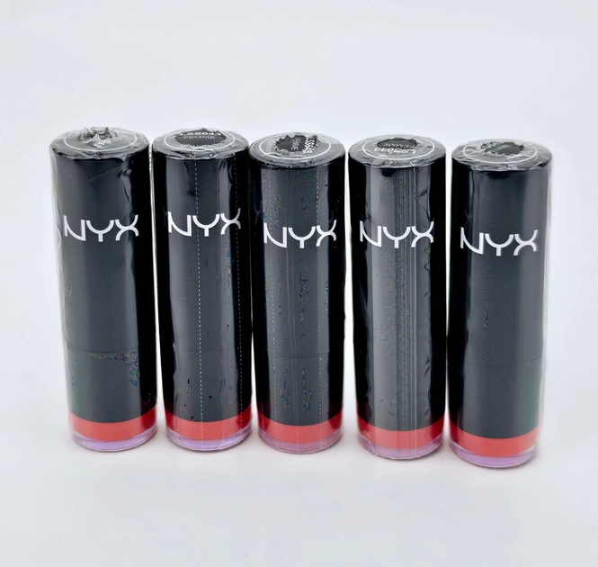 Зволожуюча помада для губ NYX Cosmetics Extra Creamy Round Lipstick LSS643 Femme - зображення 8