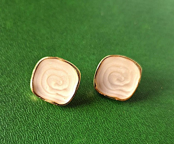 Сережки делікатні Прямокутники jewelry Білі - зображення 9