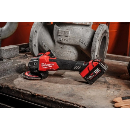 Шлифмашина угловая аккумуляторная Milwaukee M18 FSAGV125XB-0X (4933478436) - Фото 10 Шлифмашина угловая аккумуляторная Milwaukee M18 FSAGV125XB-0X (4933478436) - изображение 10