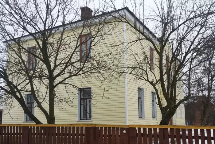 Панель сайдинга Альта-Профиль Alta-Siding лимонный 0,84кв.м - изображение 3