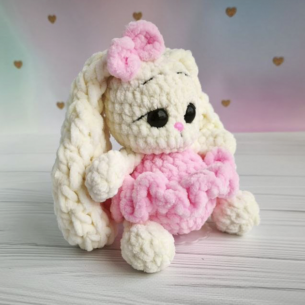 Вязаная плюшевая игрушка Зайчик кролик ручной работы 14 см - изображение 3