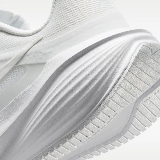 Жіночі кросівки для бігу Nike W Downshifter 14 IB1899-102 36.5 (6US) Білі (198728331343) - зображення 8