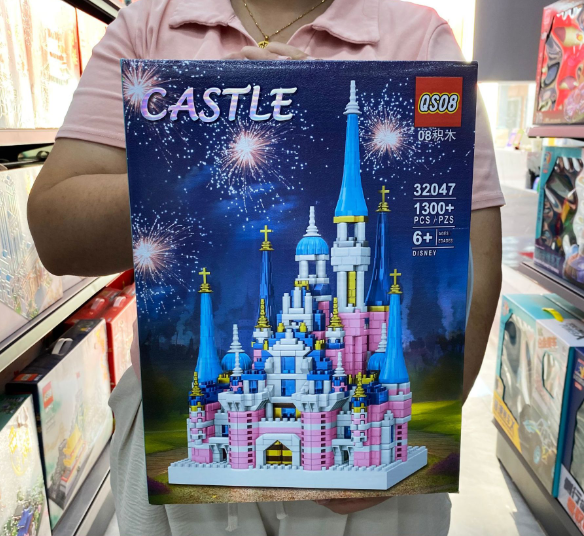 Детский конструктор замок Принцессы Castle с 1300 деталями для девочек, большой дворец из пластика (7A3190647277) - Фото 3 Детский конструктор замок Принцессы Castle с 1300 деталями для девочек, большой дворец из пластика (7A3190647277) - изображение 3