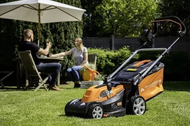 Газонокосарка акумуляторна Yard Force LM G37 40V Cordless Lawnmower для газону самохідна косарка для будинку з регулюванням висоти скошування для площі до 500 м2 - изображение 11