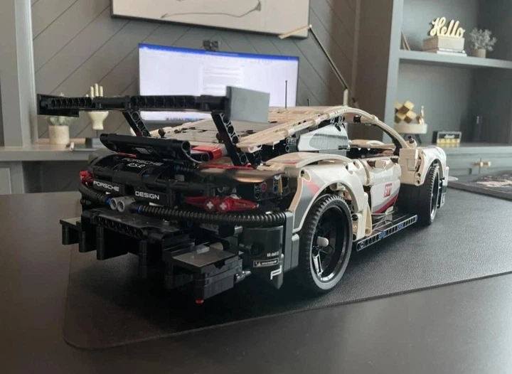 Конструктор Technic Porsche Порш 911 GT3 RS (белый) 1580 деталей спортивный суперкар 50 см - изображение 4