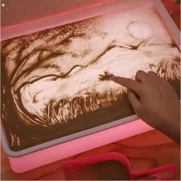 Набір для малювання піском TOPA Sand Painting світловий планшет для пісочної анімації з підсвічуванням Рожевий - Фото 5 Набір для малювання піском TOPA Sand Painting світловий планшет для пісочної анімації з підсвічуванням Рожевий - зображення 5