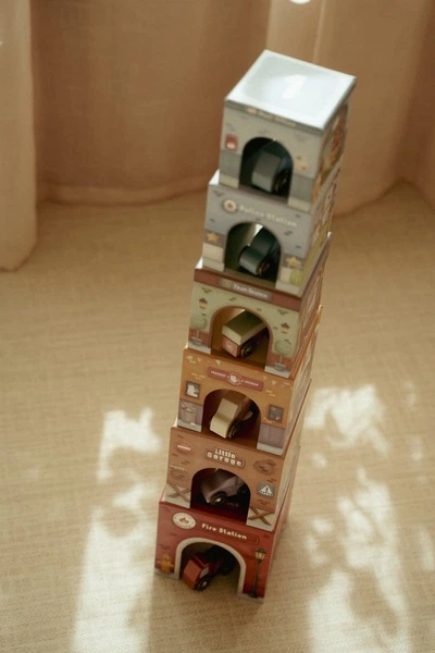 Wieża do układania Little Dutch z 6 autkami FSC (LD2525) (8713291225251) - obraz 7