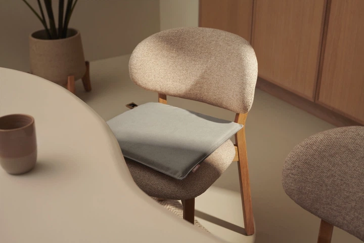 Електрогрілка Duux Mellow 40 х 40 см Сіра - Фото 4 Електрогрілка Duux Mellow 40 х 40 см Сіра - зображення 4