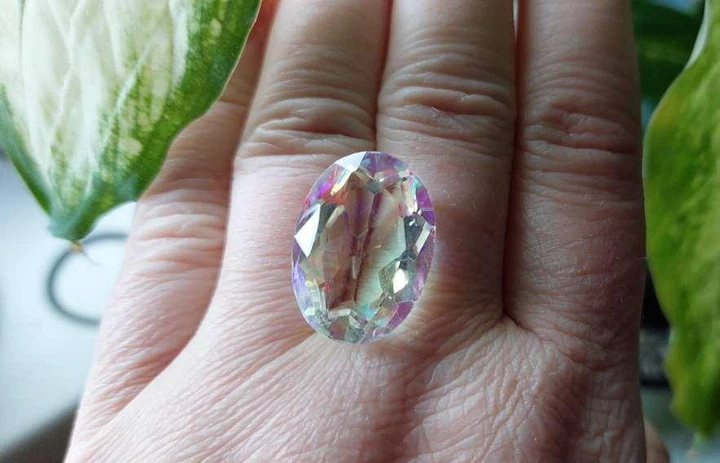 Радужный кварц 23.45 Ct Сертификат (219) - Фото 2 Радужный кварц 23.45 Ct Сертификат (219) - изображение 2