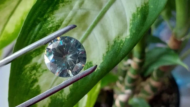 Муассанит 12.66 ct VS1/16.22mm (4133025) - Фото 2 Муассанит 12.66 ct VS1/16.22mm (4133025) - изображение 2