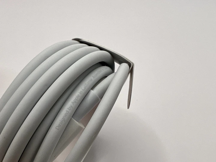 Кабель для MacBook USB-C to USB-C 2M - Фото 3 Кабель для MacBook USB-C to USB-C 2M - зображення 3