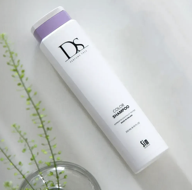 Увлажняющий шампунь для окрашенных волос Sim Sensitive DS Color Shampoo 250 мл - Фото 1 Увлажняющий шампунь для окрашенных волос Sim Sensitive DS Color Shampoo 250 мл - изображение 1