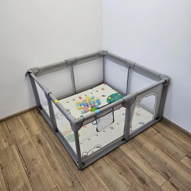 Детский раскладной манеж Avko 120x120 см Grey с ковриком и шариками - Фото 7 Детский раскладной манеж Avko 120x120 см Grey с ковриком и шариками - изображение 7