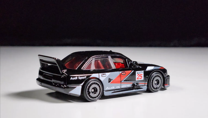 Машинка Базовая Hot Wheels Audi '90 Quattro Peak Pursuit 1:64 JBC04 Black - изображение 3