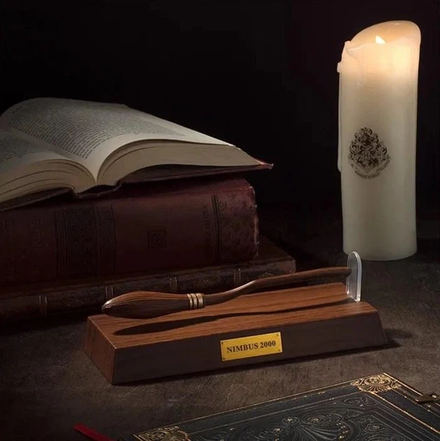 Магическая левитирующая ручка-метла Нимбус Nimbus 2000 Harry Potter Гарри Поттер декоративный сувенир с эффектом полета - Фото 8 Магическая левитирующая ручка-метла Нимбус Nimbus 2000 Harry Potter Гарри Поттер декоративный сувенир с эффектом полета - изображение 8