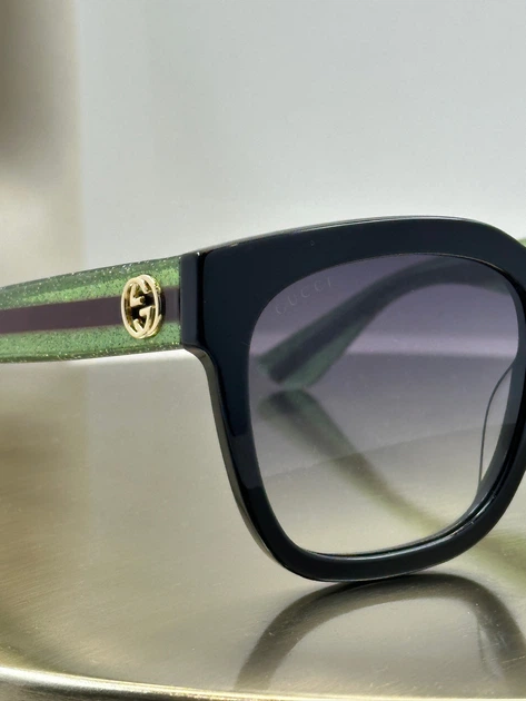 Сонцезахисні окуляри Gucci GG0034S 001 Black Web/Grey - Фото 3 Сонцезахисні окуляри Gucci GG0034S 001 Black Web/Grey - зображення 3