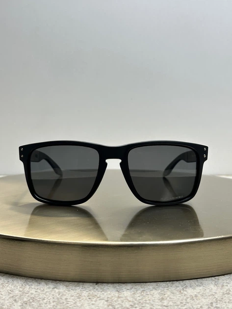 Сонцезахисні окуляри Oakley Holbrook OO9102-F5 Matte Black/Prizm Grey - Фото 2 Сонцезахисні окуляри Oakley Holbrook OO9102-F5 Matte Black/Prizm Grey - зображення 2