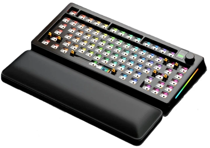 Klawiatura przewodowa Glorious GMMK 3 Pro 75% Barebones Black (GLO-KB-GMMK3-PRO-75-BB-W-BLK-US) - obraz 3