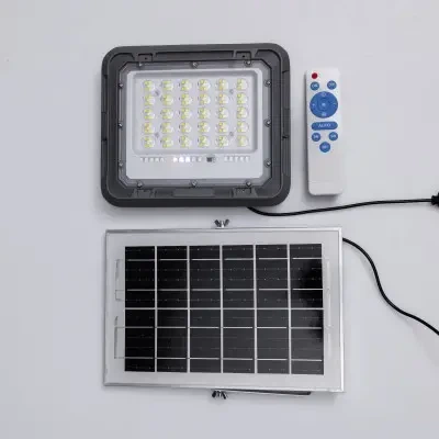 Потужний сонячний LED прожектор 100W (150 LED) з датчиком руху, пультом, IP65 - Фото 4 Потужний сонячний LED прожектор 100W (150 LED) з датчиком руху, пультом, IP65 - зображення 4