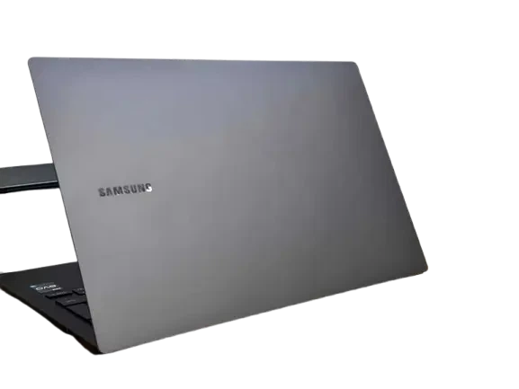 Ноутбук Samsung Galaxy Book 2 Pro 13.3" FHD(1920X1080) AMOLED (Ультратонкий)/iNtel Core i5-1240P/8Gb DDR5/256 SSD Refurbished - изображение 3