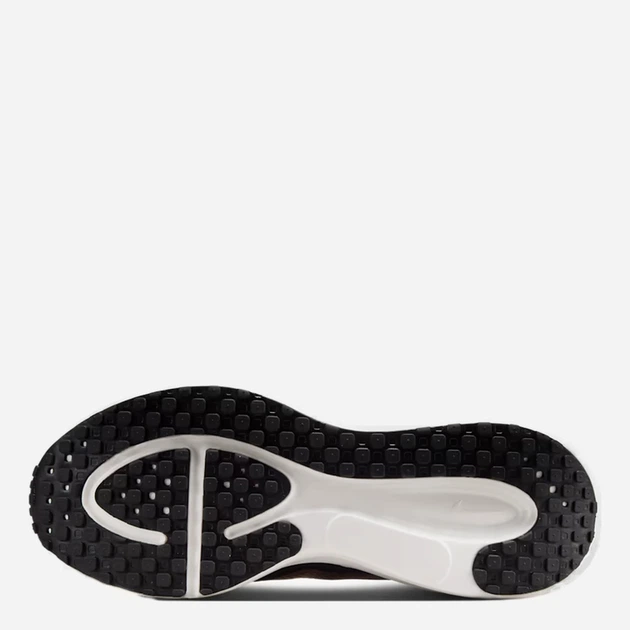 Жіночі кросівки для бігу Nike W Revolution 8 HJ8485-200 35.5 (5US) Чорні (197862926859) - зображення 6