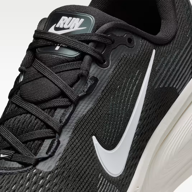 Жіночі кросівки для бігу Nike W Vomero 18 HM6804-005 35.5 (5US) Чорні (197863393582) - зображення 7