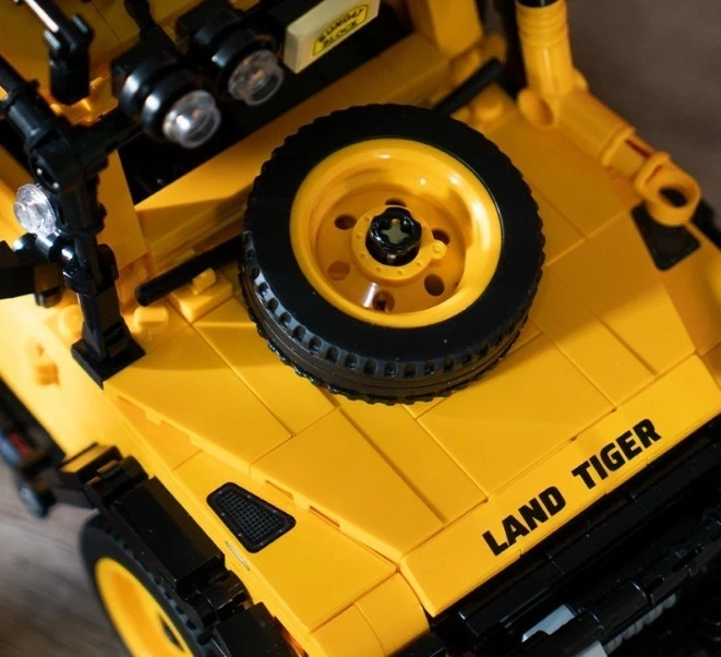 Конструктор 8551 Джип Land Rover инерционный, 1053 детали - изображение 6