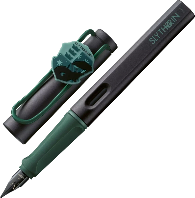Ручка чорнильна LAMY safari Slytherin EF чорнила T10 сині (4040401) - Фото 1 Ручка чорнильна LAMY safari Slytherin EF чорнила T10 сині (4040401) - зображення 1