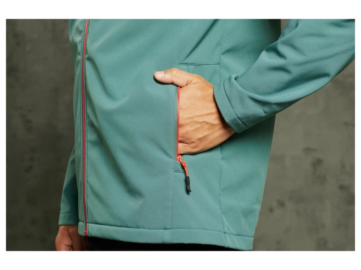 Куртка Softshell (софтшел) водоотталкивающая и ветрозащитная для мужчины Crivit BIONIC-FINISH® ECO 458389 S Зеленый - изображение 5