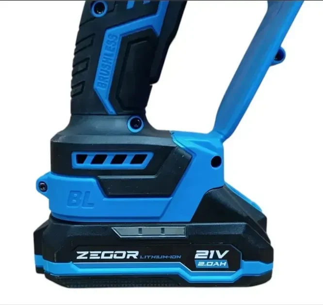 Электропила аккумуляторная Zegor CSAX-21BL-8 21 В 8"/203 мм Комплект - Фото 8 Электропила аккумуляторная Zegor CSAX-21BL-8 21 В 8"/203 мм Комплект - изображение 8