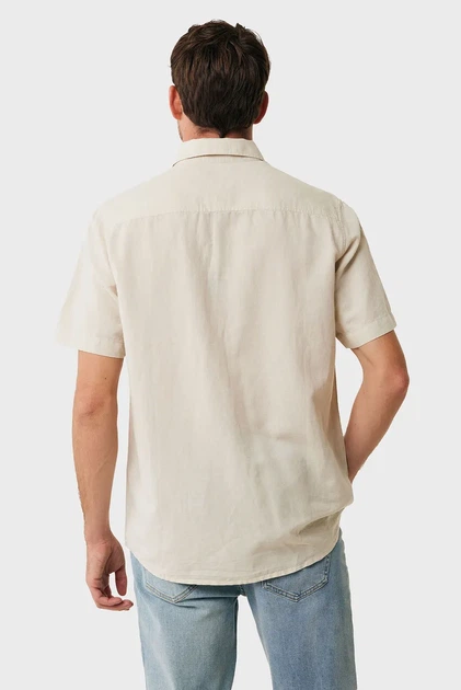 Чоловіча бежева лляна сорочка BRANDON Basic linen shirt short sleeve Mexx XL MF007200251M - Фото 2 Чоловіча бежева лляна сорочка BRANDON Basic linen shirt short sleeve Mexx XL MF007200251M - зображення 2