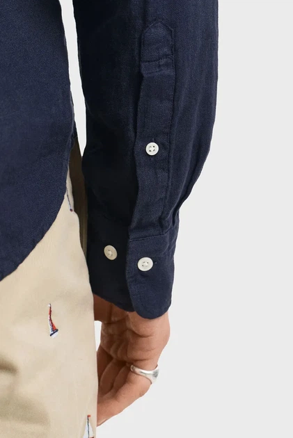 Чоловіча темно-синя лляна сорочка REG GMNT DYED LINEN SHIRT Gant XL 3240120 - Фото 5 Чоловіча темно-синя лляна сорочка REG GMNT DYED LINEN SHIRT Gant XL 3240120 - изображение 5