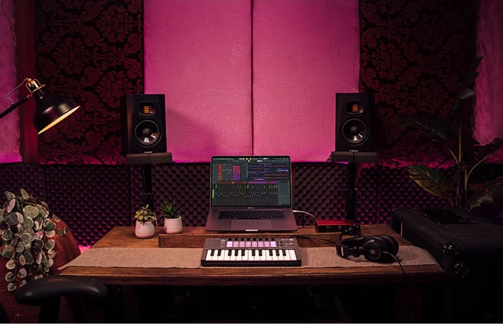 MIDI-клавіатура Novation FLkey Mini - зображення 5