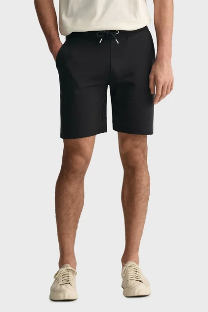 Чоловічі чорні шорти REG SHIELD SWEAT Gant L 2009027 - Фото 1 Чоловічі чорні шорти REG SHIELD SWEAT Gant L 2009027 - зображення 1