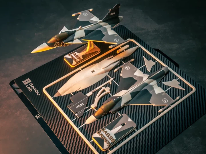 Коллекційна збірна модель винищувача Jas 39 Gripen. Aivory - зображення 3