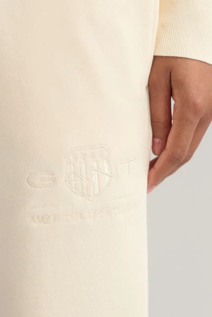 Жіночі білі спортивні штани REG TONAL SHIELD SWEATPANTS Gant XS 4200709 - Фото 4 Жіночі білі спортивні штани REG TONAL SHIELD SWEATPANTS Gant XS 4200709 - изображение 4
