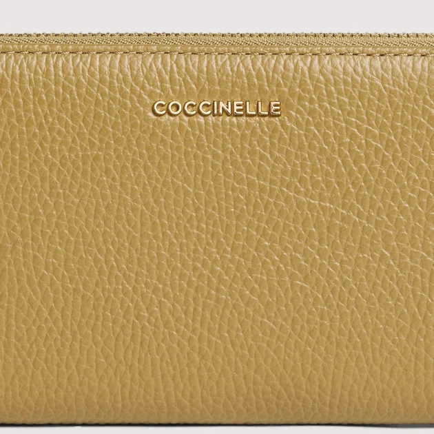 Гаманець жіночий шкіряний Coccinelle Metallic E2MW5110401 G43 Оливковий (800070354342) - зображення 3