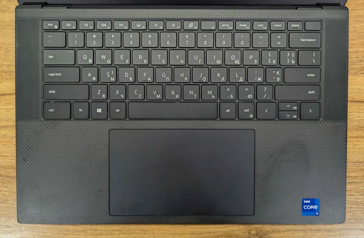 Мобільна робоча станція Б-клас Dell Precision 5560 / 15.6" (1920x1200) IPS / Core i7-11800H (8 (16) ядер по 2.3 - 4.6 GHz) / 32 GB DDR4 / 512 GB SSD / Quadro RTX A2000, 4 GB GDDR6 / TouchID / Windows 11 б/в + Подарунок Бездротова миша / USB - зображення 3