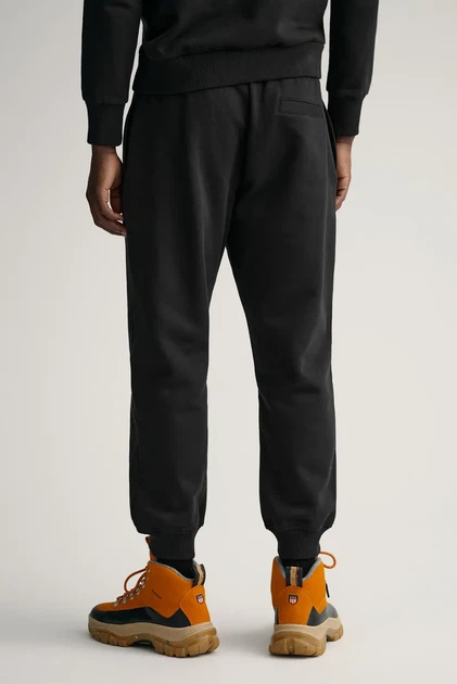 Чоловічі чорні спортивні штани TONAL ARCHIVE SHIELD PANTS Gant L 2039023 - Фото 3 Чоловічі чорні спортивні штани TONAL ARCHIVE SHIELD PANTS Gant L 2039023 - изображение 3