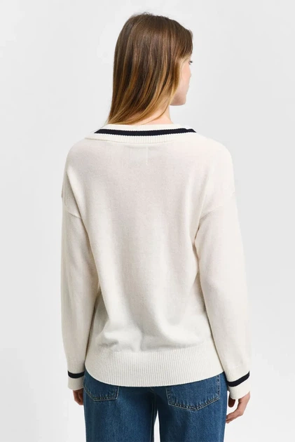 Жіночий білий вовняний пуловер SUPERFINE LAMBSWOOL CONT V-NECK Gant XS 4805265 - Фото 3 Жіночий білий вовняний пуловер SUPERFINE LAMBSWOOL CONT V-NECK Gant XS 4805265 - изображение 3