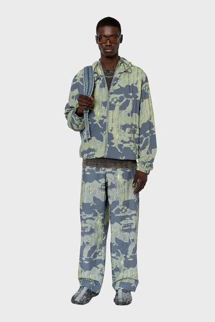 Чоловічі сірі камуфляжні брюки P-FERGY-E TROUSERS Diesel 52 A08823 0JLAX - Фото 2 Чоловічі сірі камуфляжні брюки P-FERGY-E TROUSERS Diesel 52 A08823 0JLAX - изображение 2