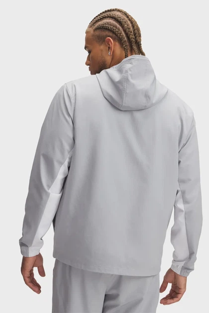 Чоловіча світло-сіра вітровка UA Rival Wvn Windbreaker Under Armour M 1390149-011 - Фото 2 Чоловіча світло-сіра вітровка UA Rival Wvn Windbreaker Under Armour M 1390149-011 - изображение 2