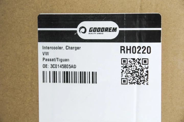Радіатор інтеркулера а PASSAT/TIGUAN 1.4-2.0 05- GOODREM RH0220 Volkswagen Tiguan, CC, Passat, Sharan 3C0145805AD, 3C0145805AK, 3C0145805AM - изображение 4