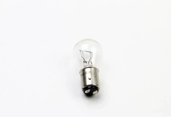 Автолампа BAZ15D 12V 21/4W P21/4W BOSMA 0270 - изображение 2