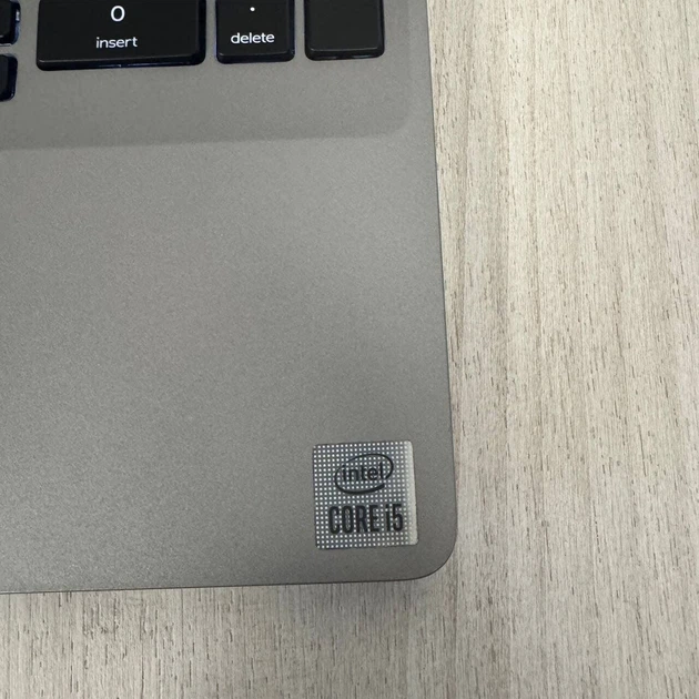 Ультрабук Dell Latitude 5510 / 15.6" (1920x1080) IPS / Intel Core i5-10210U (4 (8) ядра по 1.6 - 4.2 GHz) / 8 GB DDR4 / 256 GB SSD / Intel UHD Graphics / WebCam б/у - изображение 5