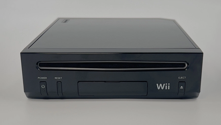 Набор Консоль Nintendo Wii Family Edition RVL-101 Europe 512MB Black Б/У + Контроллер Беспроводной Remote White + Проводной Nunchuk - изображение 2