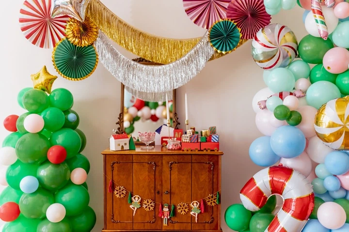 Bukiet balonów PartyDeco Choinka 65 x 161 cm (5904555007208) - obraz 4