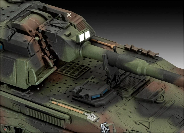 Збірна модель Revell САУ Panzerhaubitze 2000 1:72 RVL-03347 (4009803033471) - зображення 7