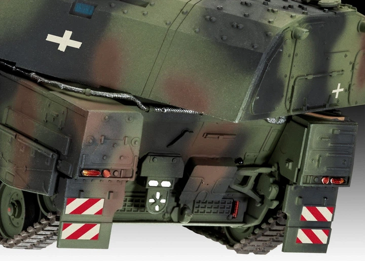 Збірна модель Revell САУ Panzerhaubitze 2000 (версія UA) 1:72 RVL-63347 (4009803633473) - зображення 6